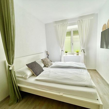 Contactless Self-Check-In - City Apartment Zum Wohlfuhlen Ans16 Graz Exterior photo